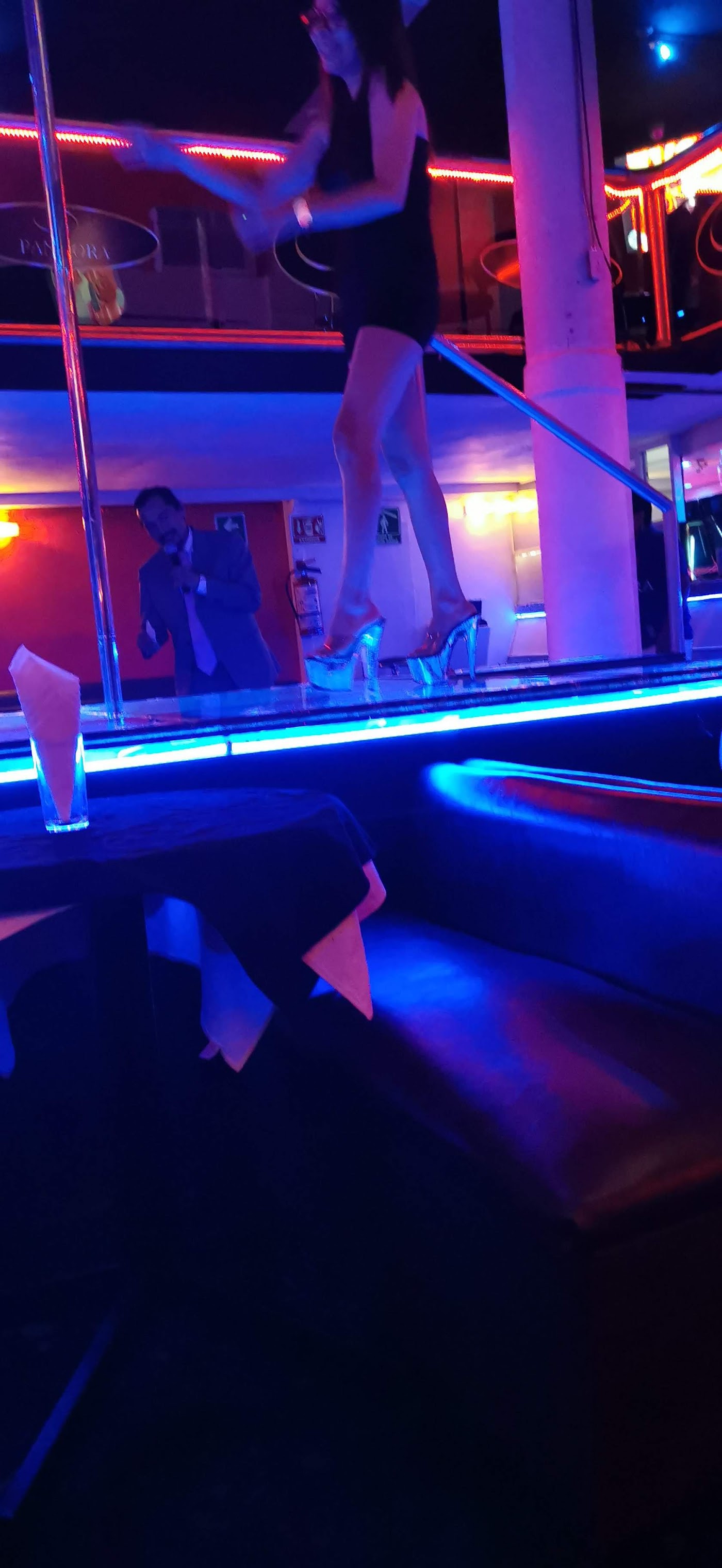 Pandora night club
