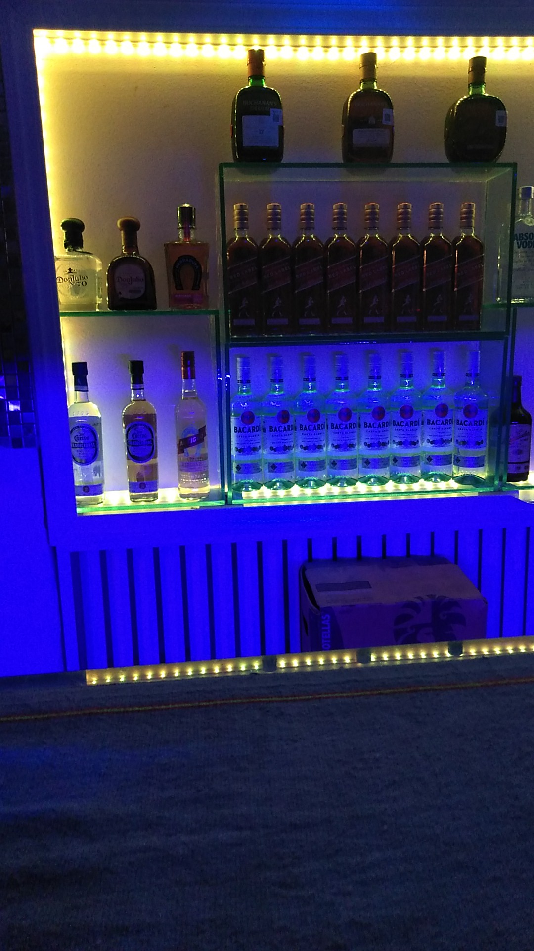 Pandora night club