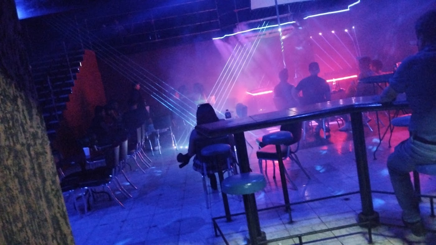 Mens club Malibú